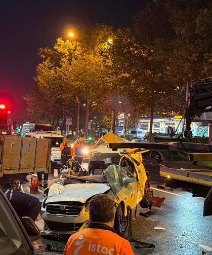 Beyoğlu'nda Zincirleme Kazada 3 Kişi Yaralandı