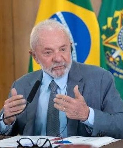 Lula da Silva, Brezilya'da Yeniden Devlet Başkanı Seçildi