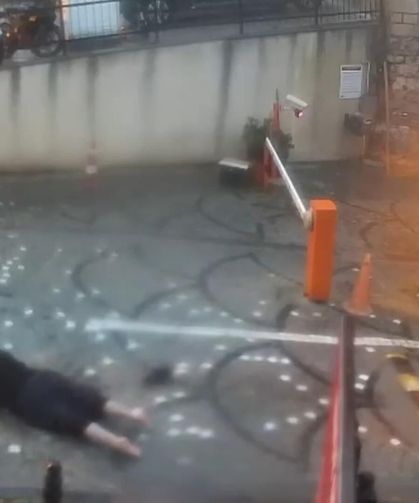 Fatih'te su birikintisinde elektrik akımına kapılan çocuk hayatını kaybetti / Ek bilgi