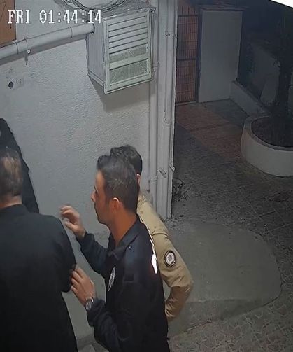 Şarkıcı Güllü'nün Kızı Özel Hastanede Çalıştı