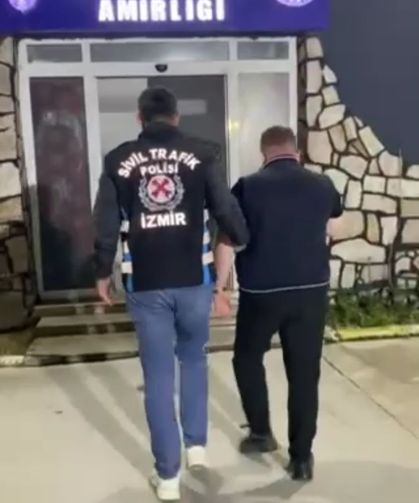 İzmir'de Drift Atan Sürücüye 140 Bin TL Ceza Uygulandı