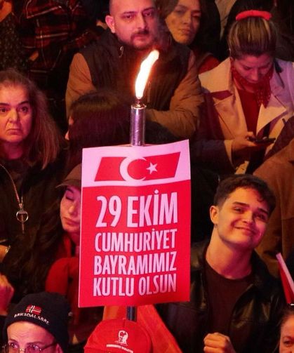 Özgür Özel: Cumhuriyet, Kimsesizlerin Kimsesidir