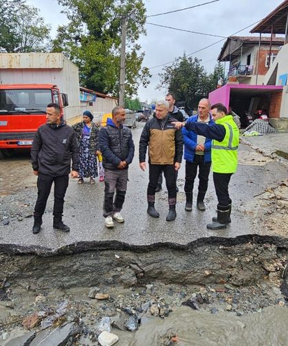 Sapanca'da Sel Hasarının Giderilmesi İçin Çalışmalar Başladı
