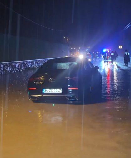 Şile'de Sağanak Sonrası Mahsur Kalan 2 Kişi Kurtarıldı