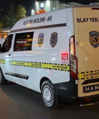 Ümraniye'de motosikletli şüphelilerden iş yerine silahlı saldırı