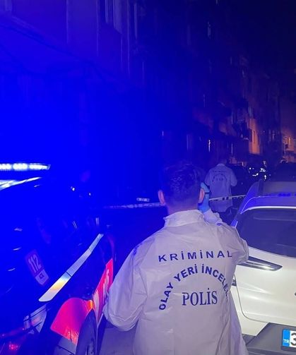 Zeytinburnu'nda Polise Ateş Açan Şüpheli Bacağından Vuruldu