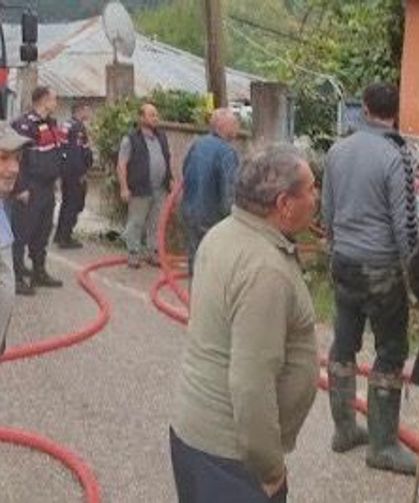 90 yaşında evinde çıkan yangında öldü