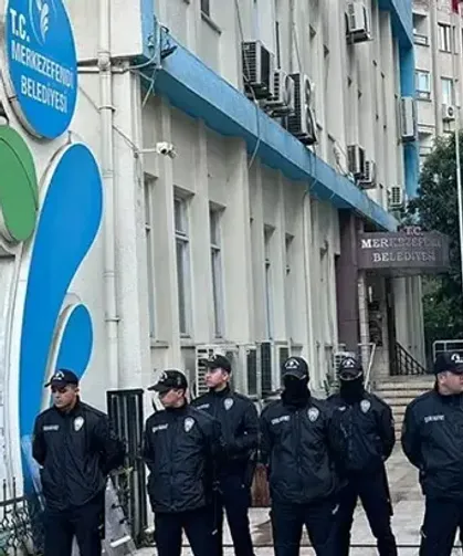 Merkezefendi Belediyesi'ne operasyon; Başkan Şeniz Doğan ve eşinin de olduğu şüphelilere gözaltı