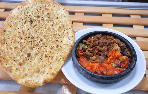 Kahramanmaraş’ın tescilli Eli Böğründe yemeği iftar sofralarını süslüyor