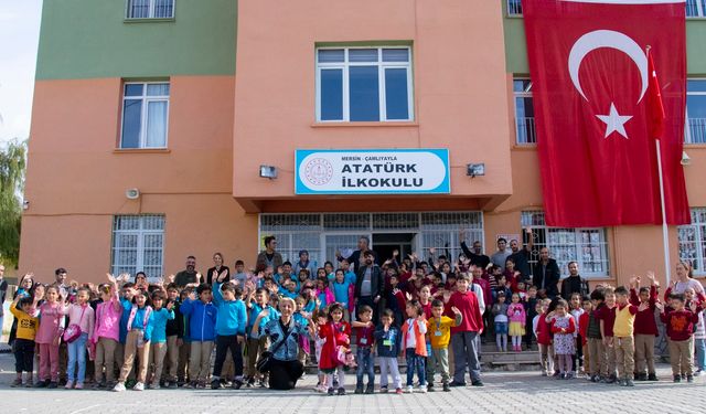 Şehir Tiyatrosu çocuklarla buluştu