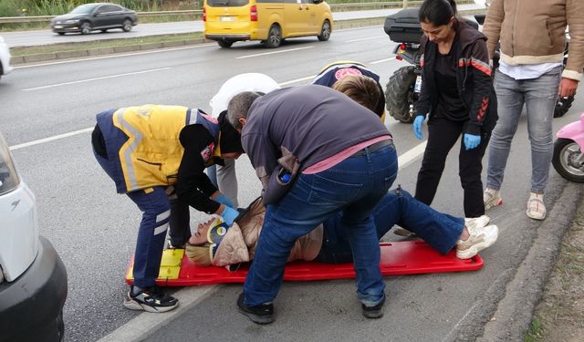 Aracın aynasına çarpan motosiklet 20 metre sürüklendi: 1 yaralı  