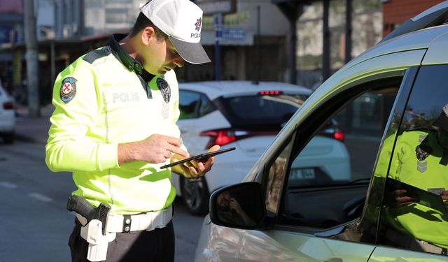 Yol uygulamalarında bin 263 şahıs sorgulandı 