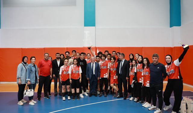 Onikişubat Belediyesi 100. Yıl EXPO 2023 Voleybol Turnuvası finali nefes kesti