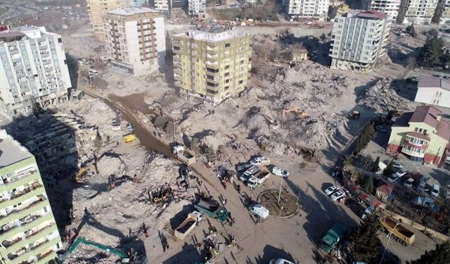 Ebrar Sitesi dahil yıkılan binlerce binada imzası olan bürokrat İstanbul’u dönüştürecek