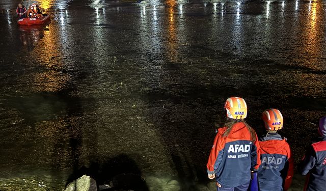 Kahramanmaraş'ta nehre düşen çocuk kayboldu