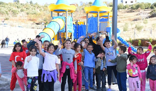 Dulkadiroğlundan Yenikent’e Çocuk Oyun Alanı