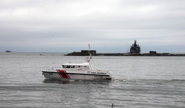 Zonguldak'ta Batan Gemi: Kayıp Mürettebat İçin Arama Çalışmaları Sürüyor!