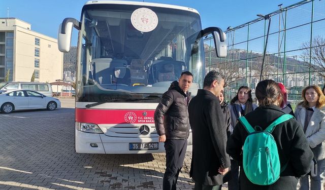 İzmir’den Depremin Merkez Üssüne Yardım!