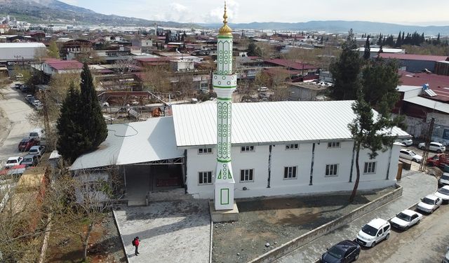 Kahramanmaraş'ta Sanayi esnafı yıkılan camiyi kendi kazançları ile inşa etti