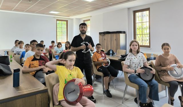 Çocuklar Yaz Tatilini Büyükşehir’in Kurslarında Değerlendiriyor