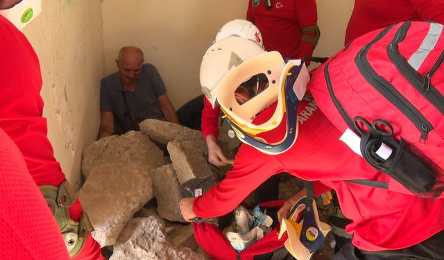 Antalya'da gerçeğini aratmayan büyük deprem tatbikatı