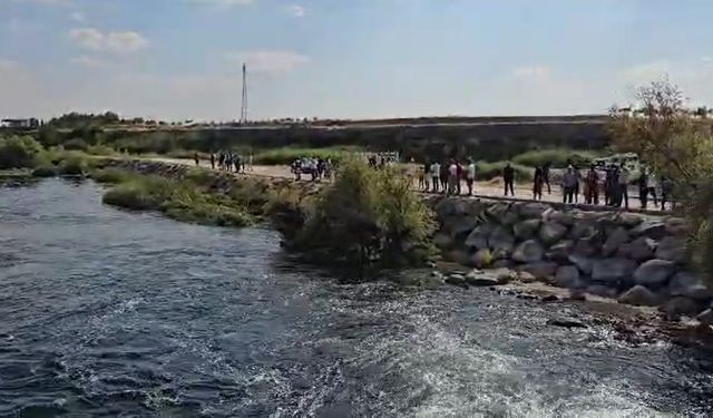 Gaziantep'te serinlemek için Fırat Nehri'ne giren çocuk kayboldu