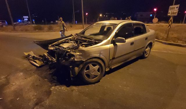 Hassa’da trafik kazası: 2 yaralı