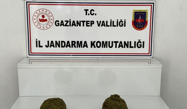 1 kilo esrar ele geçirildi: 1 gözaltı