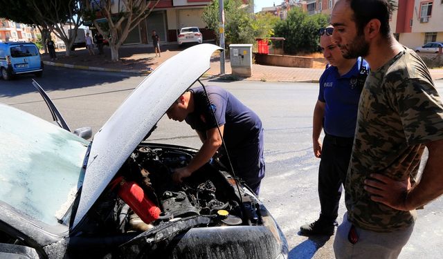 Burnuna gelen benzin kokusu sonrası aracı alev aldı