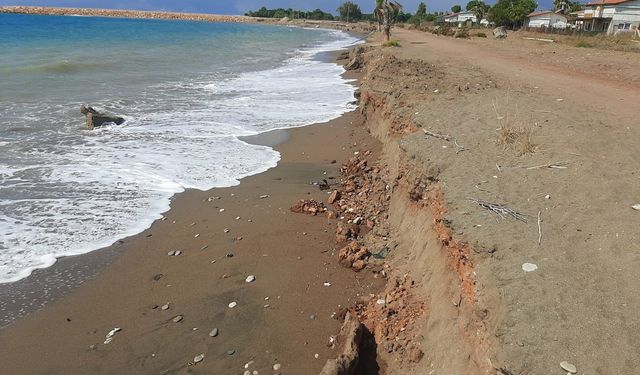 Kıyı erozyonunda kumun altında kalan 8 yaşındaki Ezgi hayatını kaybetti