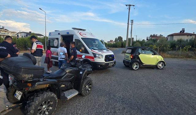 Manavgat'ta ATV ile otomobil çarpıştı