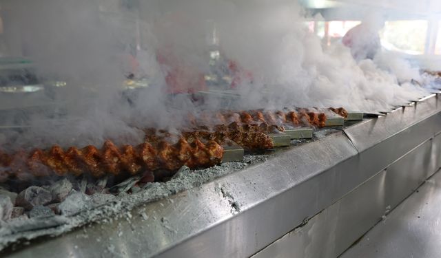 Adana kebabında limon tartışmasına ustası son noktayı koydu