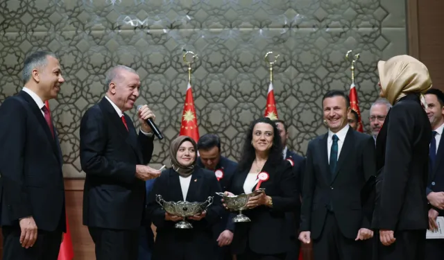 Cumhurbaşkanı Erdoğan: Kibir Sizin Yanınızda Olmayacak