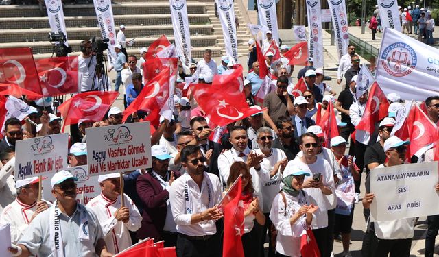 Eğitim Çalışanları Öğretmenlik Meslek Kanunu’ndan Memnun Değil