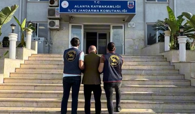 Jandarma 72 Saatte 211 Aranan Kişiyi Gözaltına Aldı