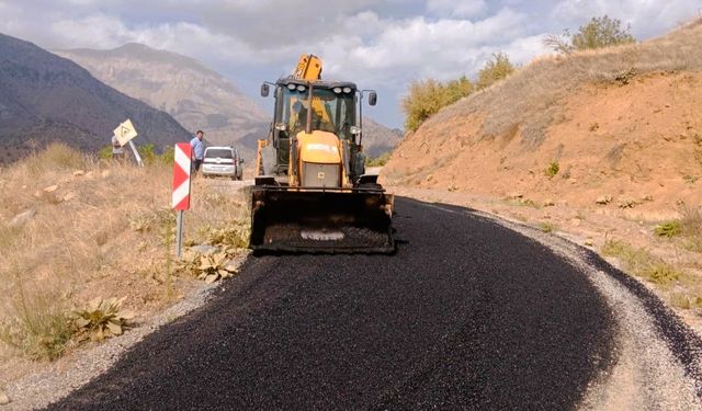 Kahramanmaraş Ekinözü'nde Yol Bakım Çalışmaları Başladı