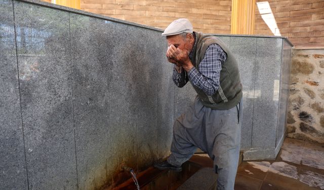 Kahramanmaraş'ta Şifalı Maden Suyu Ziyaretçi Akınına Neden Oluyor