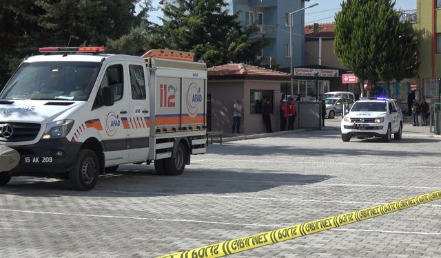 Okuldaki deprem tatbikatı gerçeği aratmadı