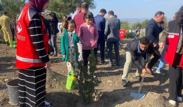 Bin Fidan, Gelecek İçin Toprakla Buluştu