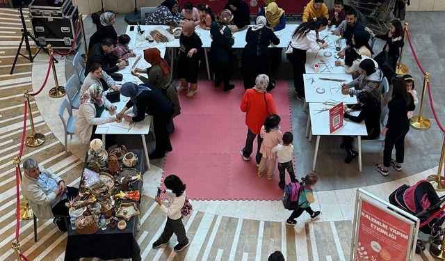 Kahramanmaraş’ta Minik Ellerden Öğretmenlere Özel Hediyeler