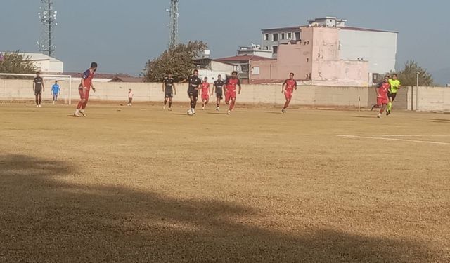 Kahramanmaraş İstiklalspor - Niğde Belediyespor Maçında Gol Sesleri Çıkmadı: 0-0