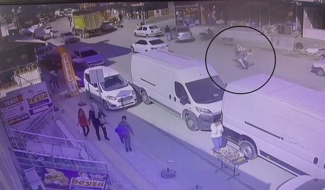 Riskli Hareket Kazayla Sonuçlandı: Motosikletlinin Kaçışı Kameralarda