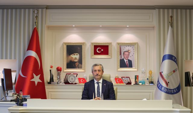 Tahmazoğlu, Öğretmenler Günü'nü kutladı