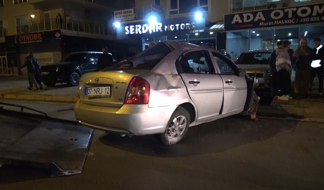 Takla Atan Otomobilin Kaza Anı Kamerada: 1 Ölü, 3 Yaralı