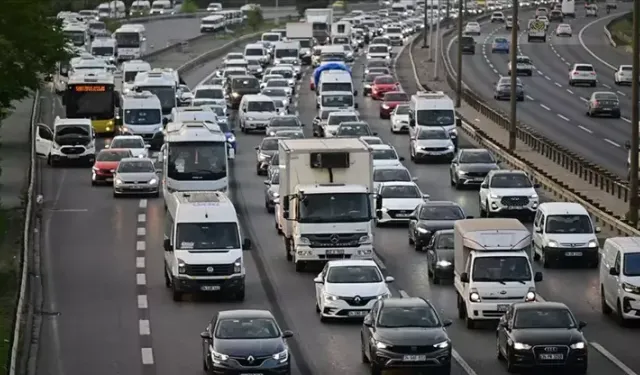 Sürücüler İçin Uyarı: 2025 Yılında Trafik Cezaları Cep Yakacak