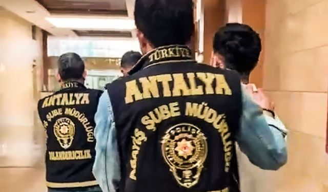 Başkomiser Yalanıyla 420 Bin TL Dolandırdılar