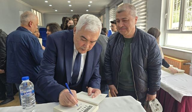 Yazar Ali Avgın Edebiyat Akademisi’nde söyleşiye konuk oluyor