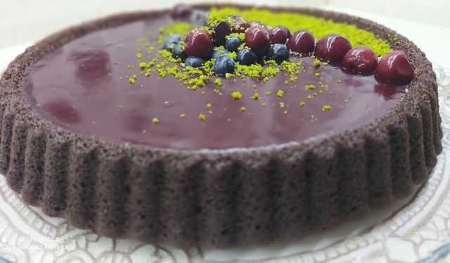 Çikolatalı vişneli tart nasıl yapılır?