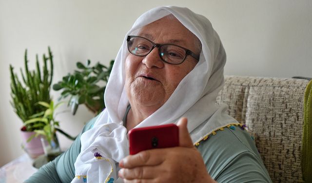 80 yaşındaki Fahriye nineyi arayan MİT amblemli telefon dolandırıcısı aradığına pişman oldu