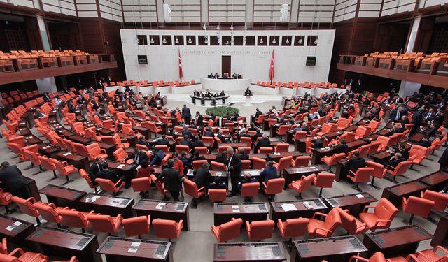 AK Parti’den yeni yasa teklifi: Nüfusu 5 bin ve üzeri yerler belediye kurabilecek!